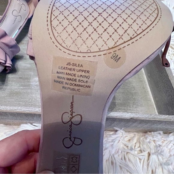 Jessica Simpson Pink Ruffle Heels - Picture 7 of 9